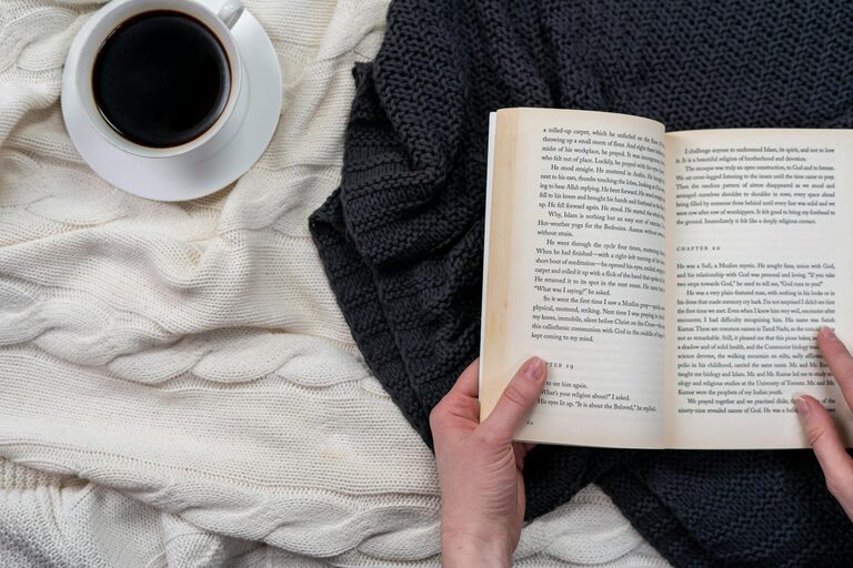 How to Build a Simple Reading Habit That Lasts